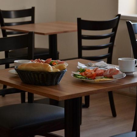 Hotel Decin Na Skrivance Ngoại thất bức ảnh