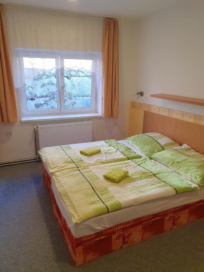 Hotel Decin Na Skrivance Ngoại thất bức ảnh