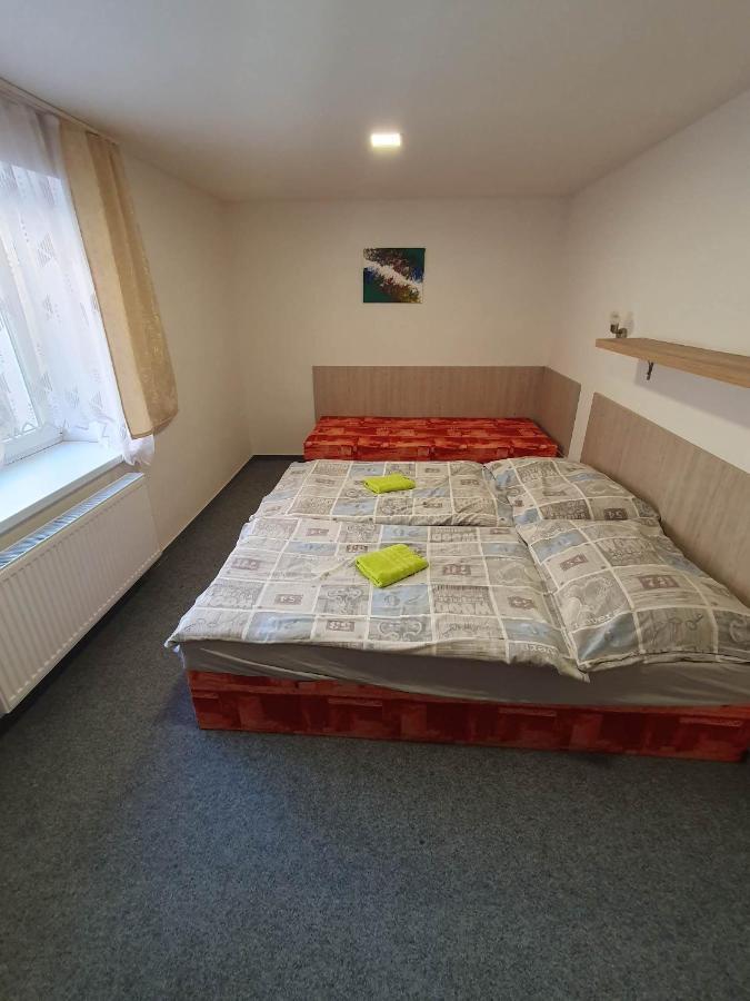 Hotel Decin Na Skrivance Ngoại thất bức ảnh